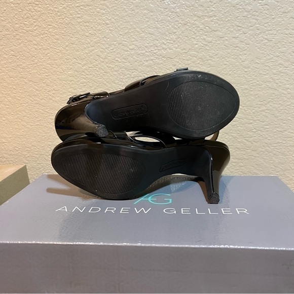 Black heels - Picture 5 of 7